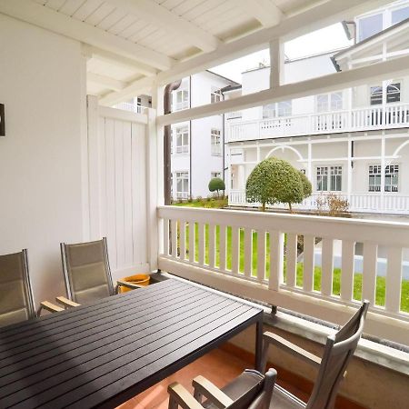 Strandvillen Binz - Ferienwohnung Mit 2 Schlafzimmern Und Balkon Ah-563 Buitenkant foto