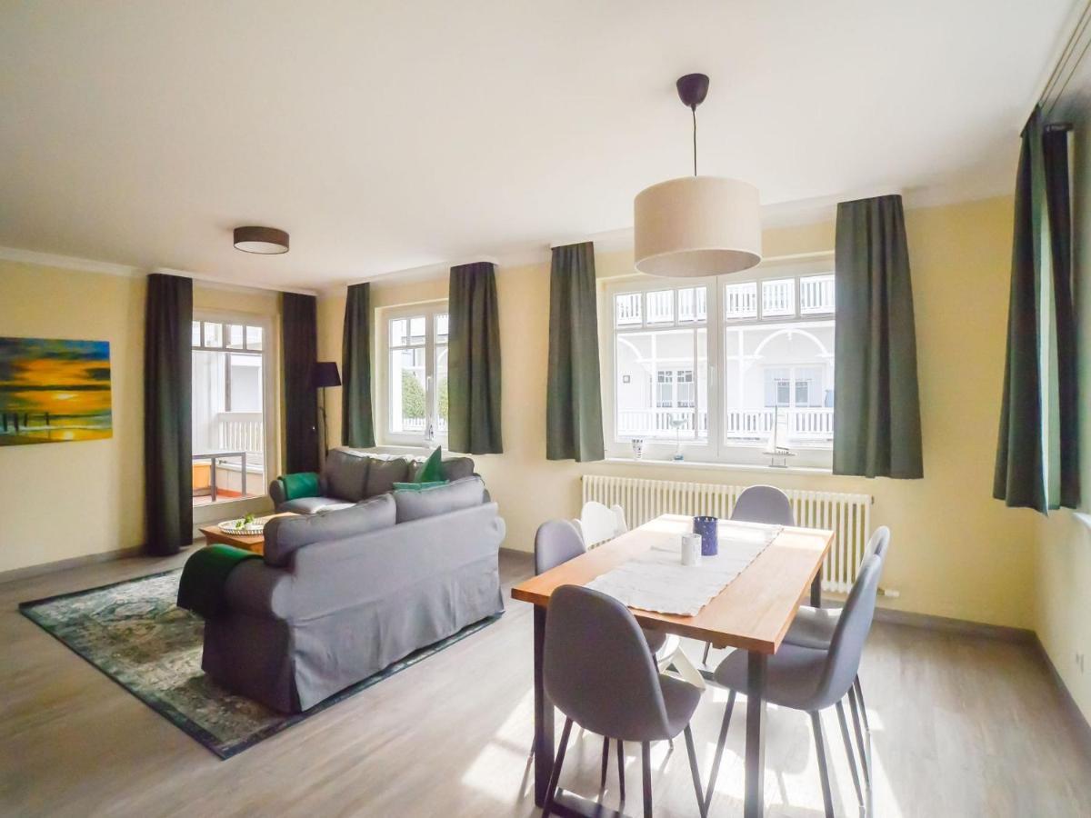 Strandvillen Binz - Ferienwohnung Mit 2 Schlafzimmern Und Balkon Ah-563 Buitenkant foto